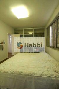 comporta dois ambientes distintos