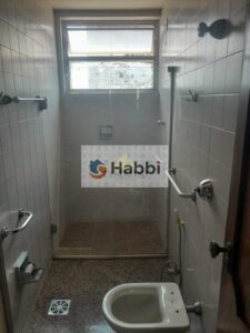 Este imóvel é perfeito para quem busca espaço e privacidade. A ampla sala para dois ambientes é ideal para receber amigos e familiares