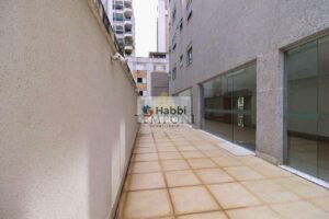 com acabamento refinado em porcelanato