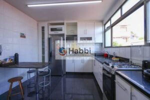 em Belo Horizonte. Por R$ 1.150.000