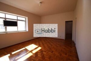 Apartamento com 3 quartos com piso em taco