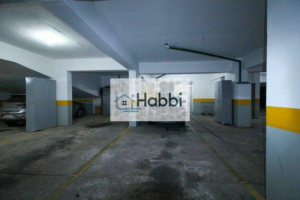 o apartamento está próximo a uma variedade de comércios e serviços da região