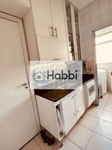 cobertas e demarcadas;    Acabamento: Piso em porcelanato e laminado;   Condomínio oferece uma estrutura de lazer com linda área verde
