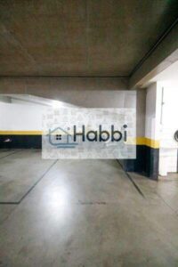 sol da manhã.   CONDOMÍNIO:   Portaria remota virtual;   Zeladora diária;   Hall social amplo e decorado;   Jardins;   Salão de festas;   Sauna;   Portões eletrônicos;   Interfone.