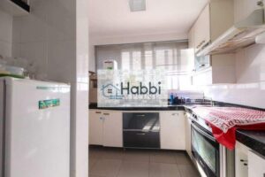 oferecendo funcionalidade e estilo.   ? Cozinha: Cozinha prática e funcional