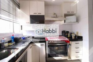 garantindo organização e conforto.   ? Banheiros: Banho social e suíte com box blindex