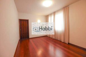 2 vagas – Sion  Detalhes do imóvel: Sala de estar ampla para dois ambientes