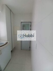lazer com piscina adulta com raia e prainha