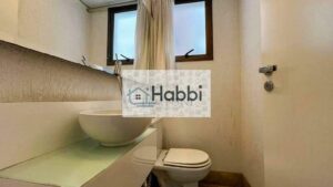 painel e ar-condicionado.   •  Lavabo com acabamento de alto padrão.   •  Quatro quartos com armários planejados e ar-condicionado