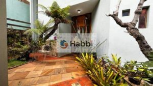 proporcionando um estilo de vida prático e tranquilo. Imagine-se vivendo em um ambiente seguro e cercado de conveniências