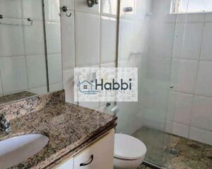 em linha e demarcadas