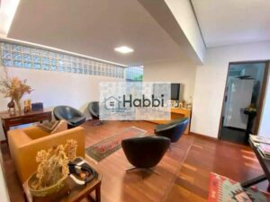 Apartamento com aproximadamente 149m²  •salas amplas para dois ambientes;   •quatro quartos com armários