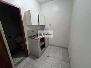 oferecendo um refúgio tranquilo e aconchegante. O andar inferior