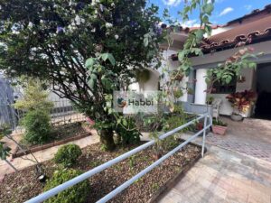 00**Investimento Imperdível: Casa à Venda em Excelente Localização em Belo Horizonte - R$ 1.700.000
