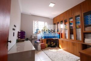 este imóvel representa um **investimento** sólido e promissor. O bairro João Pinheiro é conhecido por sua valorização constante