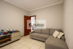 Buscando uma **oportunidade** única no **mercado imobiliário**? Apresentamos esta magnífica casa à **venda** no desejado bairro João Pinheiro