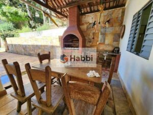 Imagine-se vivendo em um lar onde cada detalhe foi pensado para o seu bem-estar.  A começar pela sala para dois ambientes
