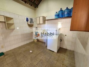 churrasqueira para confraternizações inesquecíveis e um lavabo para maior comodidade dos seus convidados.  A segurança também é prioridade