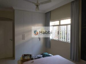 sala de estar e sala de TV proporcionam ambientes distintos para diferentes ocasiões. A cozinha