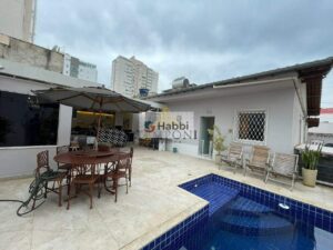 no bairro Fernão Dias