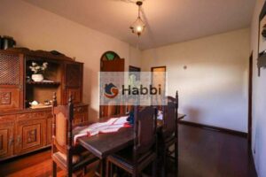 o espaço gourmet com churrasqueira é perfeito para reunir amigos e familiares.  Na área externa