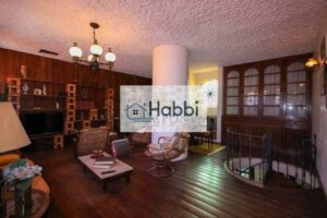 Casa de aproximadamente 715m² à venda- 4 quartos
