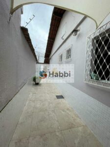 com rebaixamento em gesso e iluminação planejada