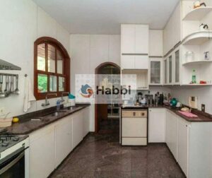 projetada para proporcionar o máximo de bem-estar para você e sua família.  Distribuída em dois níveis