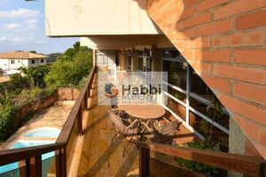 este imóvel é um investimento inteligente para quem busca um lar espaçoso e sofisticado em um dos bairros mais desejados da cidade.