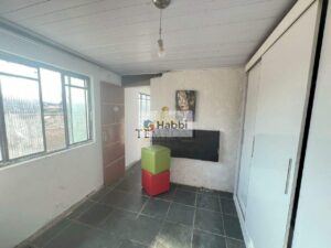 você encontrará uma sala ampla e aconchegante