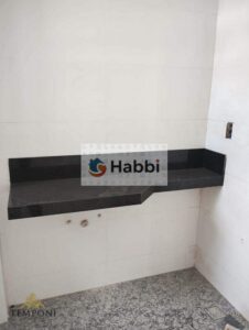 com todas as comodidades necessárias para o sucesso. Este prédio comercial oferece ambientes amplos e versáteis