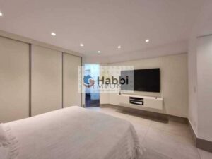 esta cobertura oferece o espaço ideal para acomodar toda a sua família com tranquilidade e privacidade. Imagine desfrutar de momentos inesquecíveis com seus entes queridos em um ambiente amplo e aconchegante