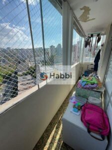 linhas de ônibus e diversas opções de lazer.