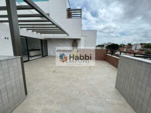 a excelente localização proporciona fácil acesso a diversas linhas de ônibus e está próximo a todo tipo de comércio