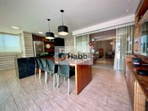 oferecendo um ambiente prático e elegante para o preparo das suas refeições.