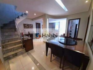 00**Incrível Oportunidade de Investimento: Cobertura Triplex de Alto Padrão à Venda em Excelente Localização de Belo Horizonte/MG**