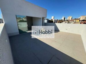 Cobertura à venda no Ana Lúcia com acabamento de alto padrão