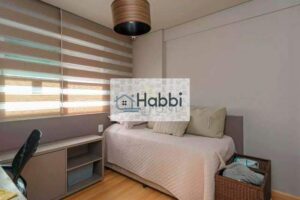 espelho;   - Banho social com box blindex