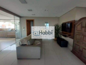 Cobertura com aproximadamente 203m².  Possui no primeiro andar sala para 3 ambientes piso em porcelanato