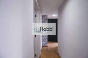 perfeitos para confraternizações.   Terraço Descoberto: Ambiente ao ar livre ideal para relaxar ou personalizar.  CONDOMÍNIO:   Interfone;   Jardim;   Portão eletrônico;   Cerca elétrica;   Vaga de garagem: Duas vagas livres e cobertas.   Sol da tarde.   Valores sujeitos a alterações sem aviso prévio.
