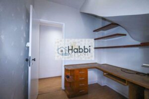 e 2 Vagas – 98m² - Castelo   1° Pavimento:   Sala Ampla para Dois Ambientes: Com piso em laminado de madeira e iluminação personalizada