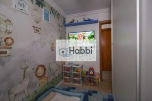 ideal para momentos de lazer.   Banheiro social com acabamento em porcelanato