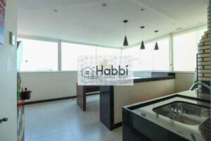 Cobertura Duplex à Venda com 4 Quartos