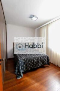 Cobertura com aproximadamente 240m²  1º Pavimento:   01 Sala ampla para 2 ambientes
