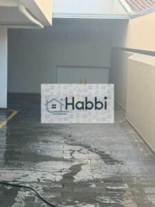 Comodidades  Ar Condicionado  Área de Serviço  Churrasqueira  Salas  Armário quarto  Lavabo  Piscina  DCE  Cerca elétrica  Jardim  Interfone  Armário cozinha  Portao eletrônico  Informações Adicionais  Condomínio: R$ 550