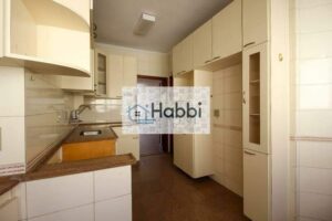 incluindo piso e bancadas em granito
