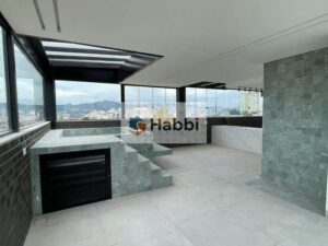 lazer e qualidade de vida em uma excelente localização? Esta cobertura duplex à venda em Sabará é a resposta para seus sonhos! Com 210 m² de área construída