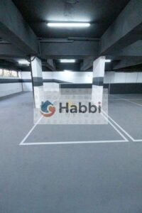 proporciona praticidade e um toque de sofisticação ao ambiente. O apartamento conta ainda com um banheiro social