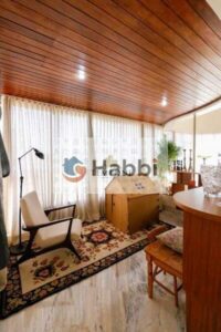 00**Incrível Oportunidade de Investimento: Cobertura de Alto Padrão à Venda no Coração da Serra