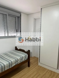 com piso laminado de alta qualidade
